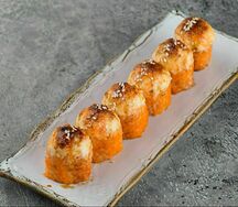 Калифорния, запеченная с лососем