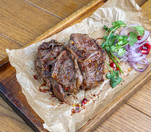 Стейк из ягненка