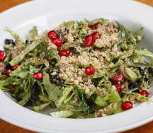 Мясной салат с черносливом