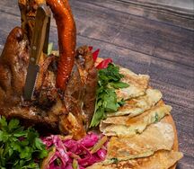 Рулька на компанию