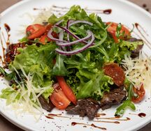 Теплый с куриной печенью