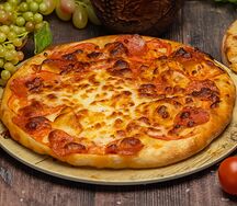 Хачапури-пицца с пепперони