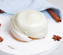 Сдоба с корицей и кремом