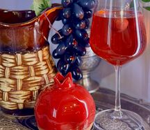 Компот из клубники и смородины собственного производства