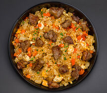 Жареный рис с говядиной black angus