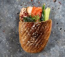 Роб Рой в батоне со cвинoй вырезкой