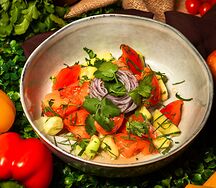 Салат овощной с кахетинским маслом