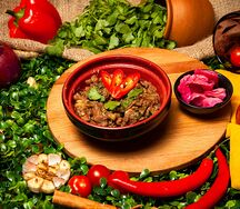 Лобио с гурийской капустой и мчади