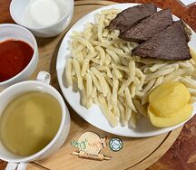 Галушки пшеничные с говядиной