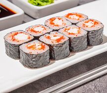 Маки с креветкой и тобико