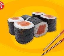 Маки ролл с копченым лососем