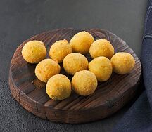Сырные мячики Дорблю