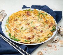 Хемуль паджон (блинчик из зеленого лука с морепродуктами)