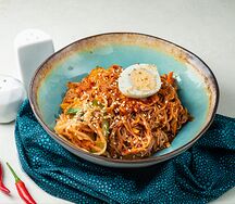 Пибимненмён (холодная острая лапша)