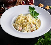 Салат Оливье с цыпленком