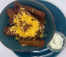 Жареные гренки с чесноком и сыром