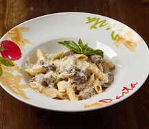 Пенне с телятиной и грибами