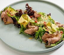 Салат с ростбифом