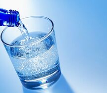 Минеральная вода с газом/без газа