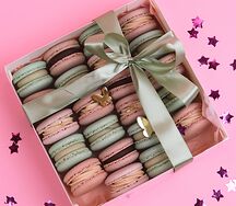 Подарочный набор макарон №5 из ассорти вкусов