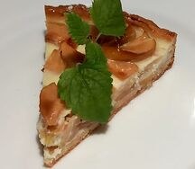 Яблочный тарт с заварным лимонным кремом