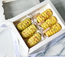 Кейкпопсы шоколадные и ванильные в подарочной упаковке