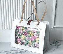 Зефирные цветы в белой сумке учителю на 1 сентября 