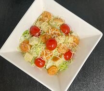 Салат Цезарь с креветками