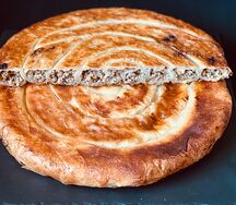 Сербский пирог Бурек с мясом