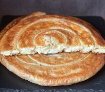 Бурек с сыром и ветчиной