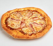 Пицца с беконом
