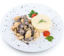 Печень в сливочном соусе