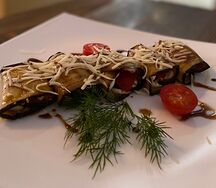 Рулетики из баклажанов с сыром