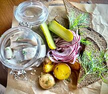 Сельдь атлантическая с ароматным маслом