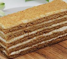 Пирожное Медовик Лаки