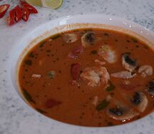Острый суп с морепродуктами