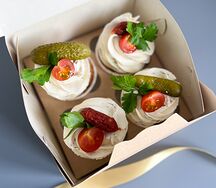 Несладкие капкейки с ветчиной и сыром