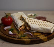 Шаурма с курицей и свининой макси