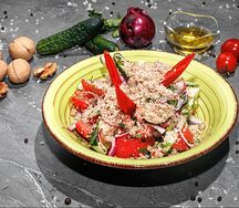 Салата по-грузинский с орехами