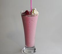 Клубничный коктейль