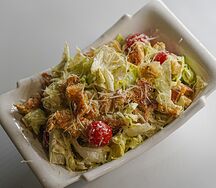 Салат Цезарь с курицей