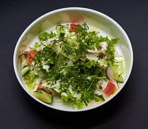  Салат с кальмаром в сливочно-чесночном соусе