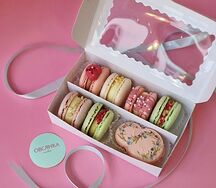 Набор макарун на 8 марта