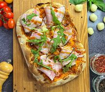 Римская пицца с ветчиной