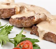 Escalope de veau à la crème d'olive noire