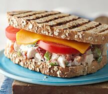 Le club sandwich au poulet