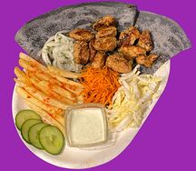 Шаурма на тарелке со свининой