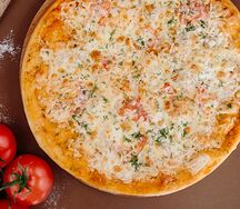 Пицца с курочкой и томатами