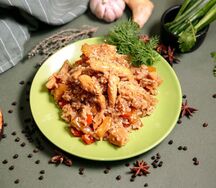 Курица с ананасами в тайском соусе