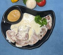 Язычок под горчичным соусом
